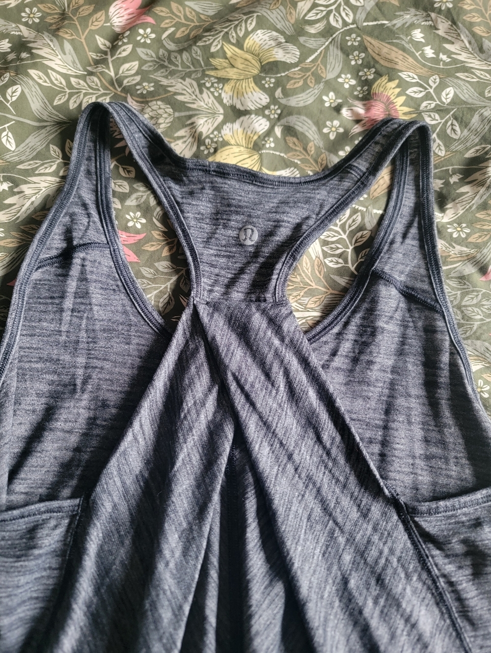 Lululemon Essential Tank - Picture 5 of 5